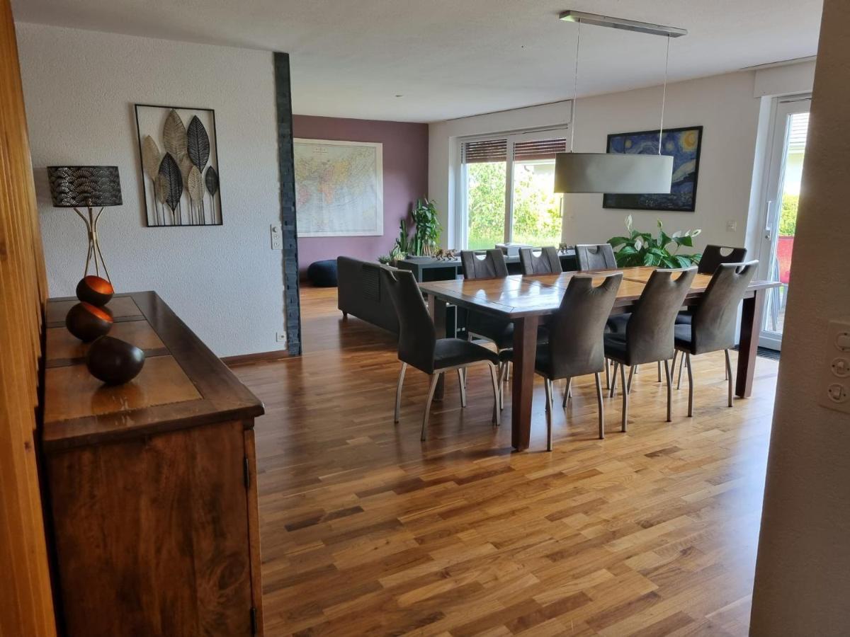 Chambre Lumineuse Dans Une Grande Villa Le Landeron Esterno foto